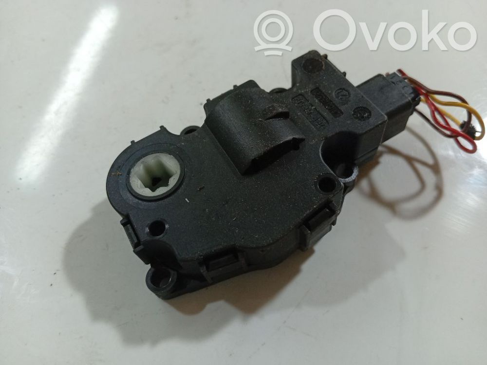 BMW 3 E90 E91 Air flap motor/actuator 