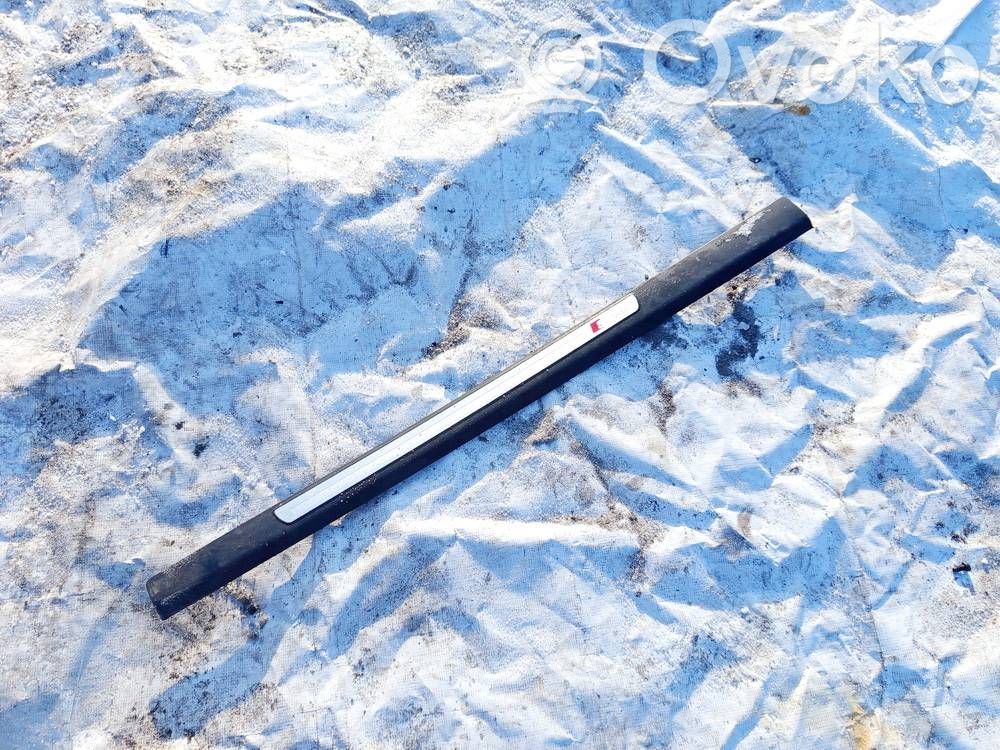 Audi A6 S6 C6 4F Copertura del rivestimento del sottoporta anteriore 