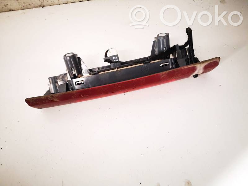 Opel Corsa E Kolmas/lisäjarruvalo 