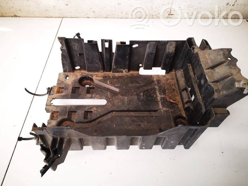 Opel Corsa E Support boîte de batterie 