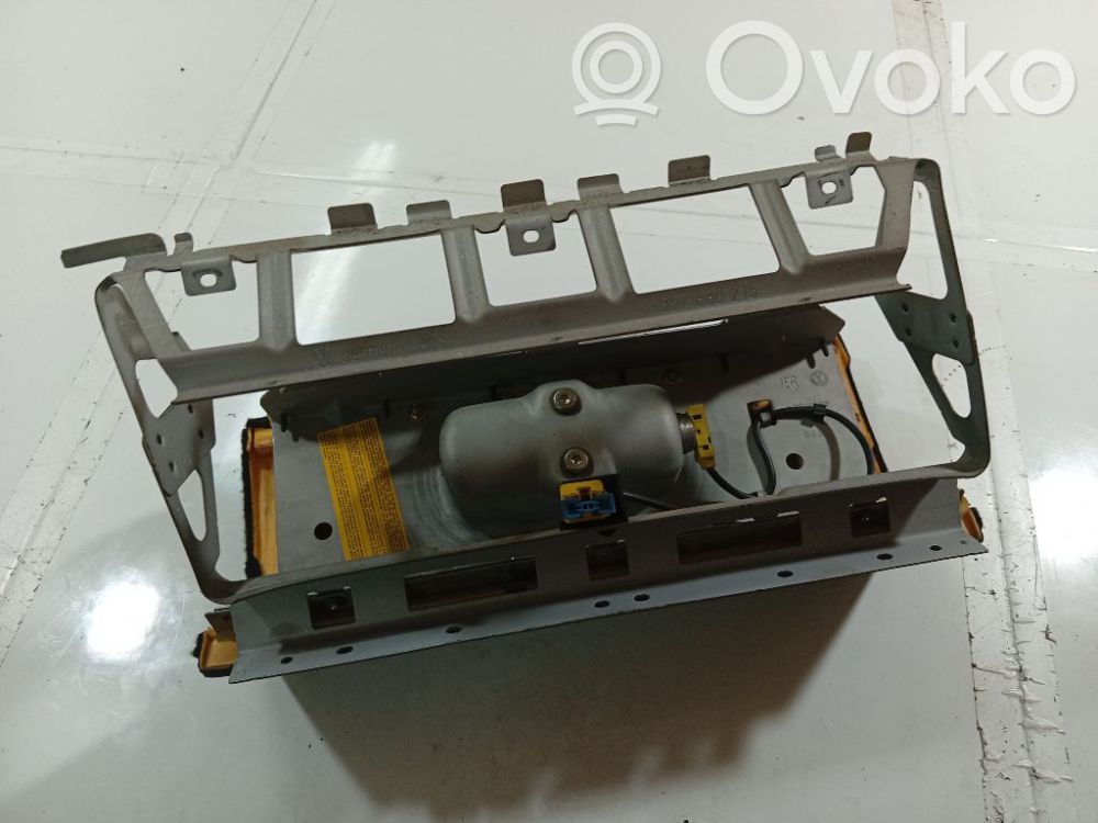 Volkswagen PASSAT B4 Airbag pasager 