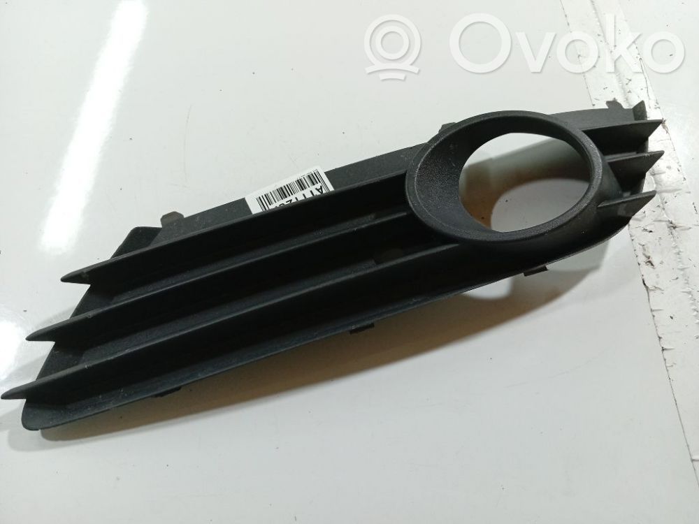 Opel Astra H Mascherina inferiore del paraurti anteriore