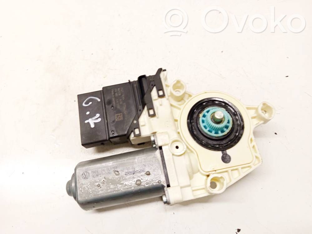 Volkswagen PASSAT B6 Motor macara geam ușă spate 
