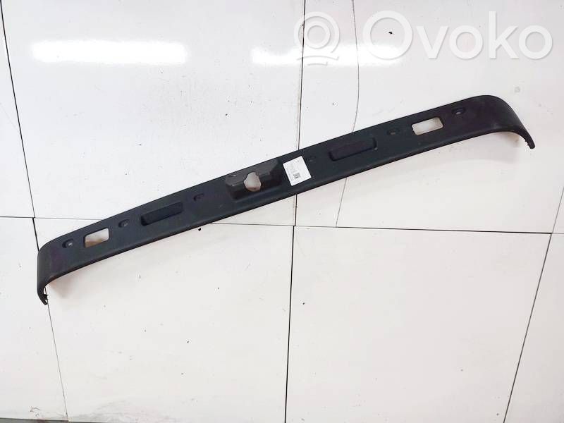 Mercedes-Benz E W211 Altro elemento di rivestimento bagagliaio/baule 