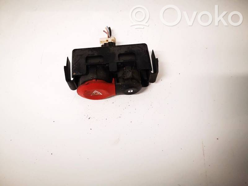 Botón interruptor de luz de peligro   8200214896,8200214896,8200409382,8200483813