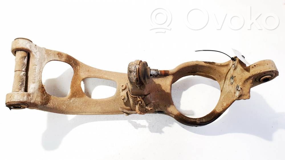 Peugeot 407 Cubo de rueda delantera 