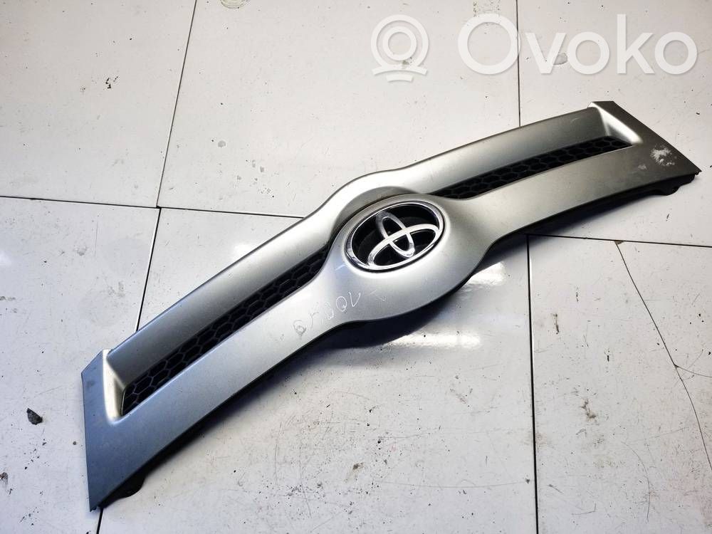 Toyota Corolla Verso AR10 Grilă față 