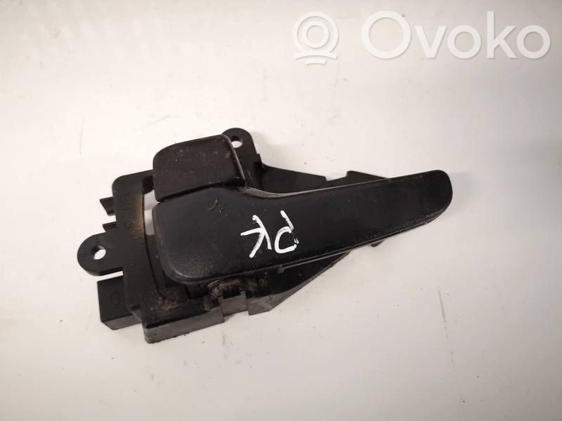 Manecilla interna puerta delantera   MN105359,MN105359