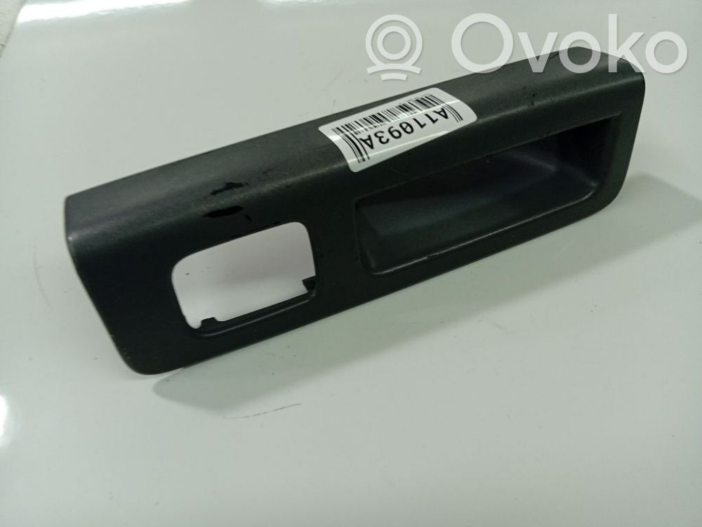 Volvo V50 Moldura del interruptor de la ventana de la puerta delantera