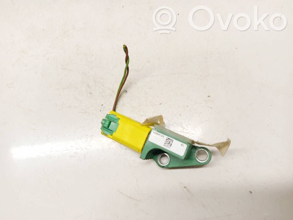 Volkswagen PASSAT B6 Sensore d’urto/d'impatto apertura airbag