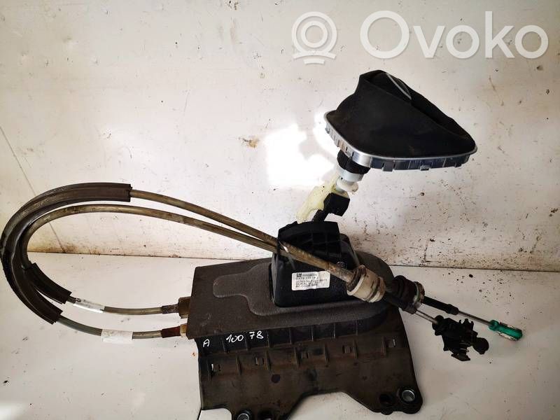 Opel Corsa E Pavarų perjungimo mechanizmas (kulisa) 