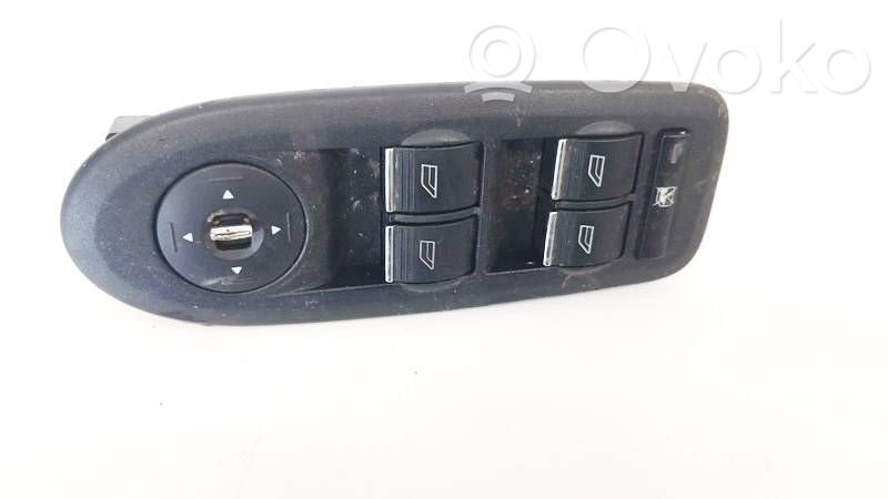 Ford Kuga I Interruttore di controllo dell’alzacristalli elettrico