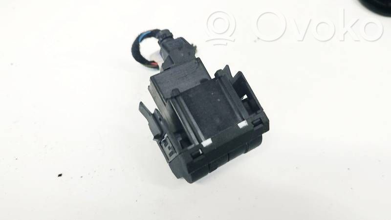 Skoda Roomster (5J) Interruttore di regolazione livello altezza dei fari 