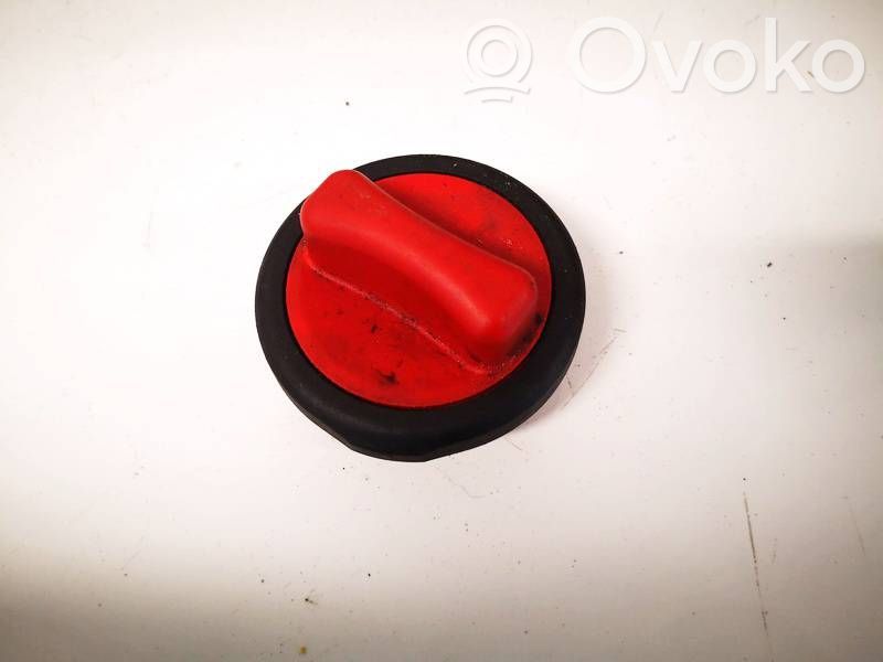 Mercedes-Benz E W211 Tappo del serbatoio del carburante