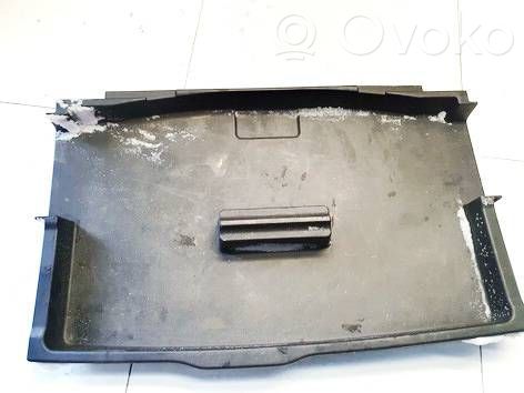 Toyota Avensis T250 Altra parte interiore 