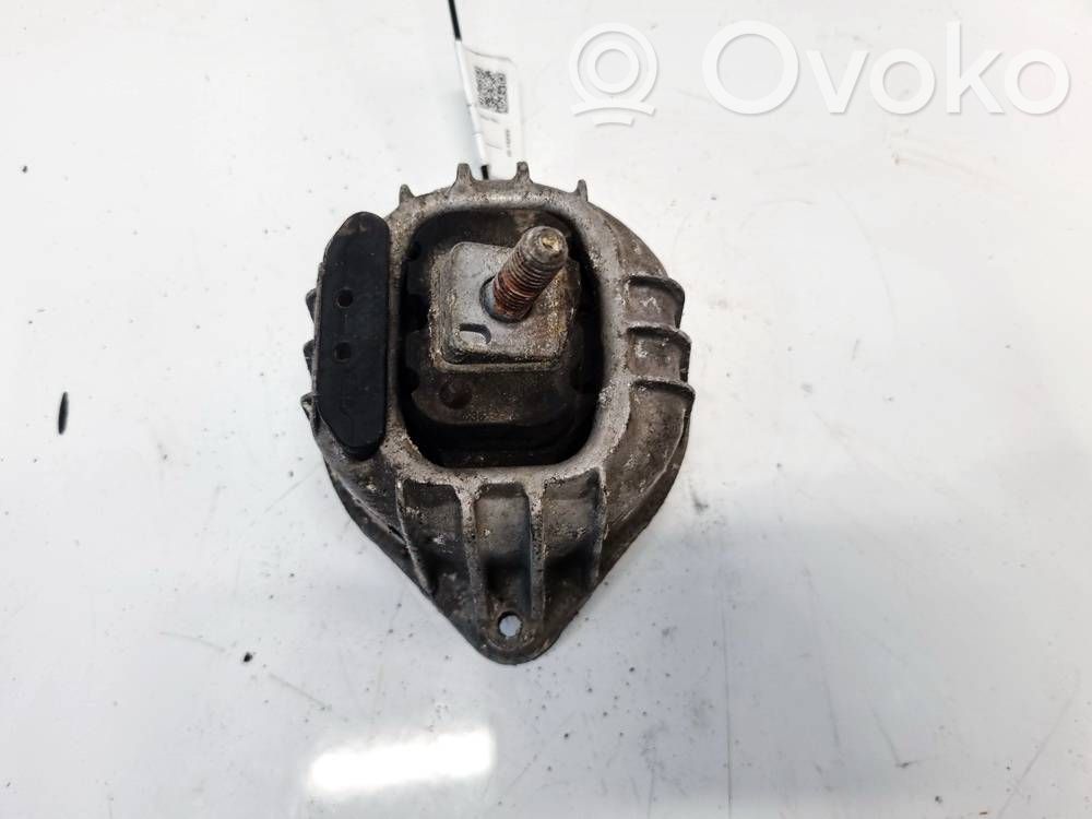 Engine mount bracket   13981112,13981112