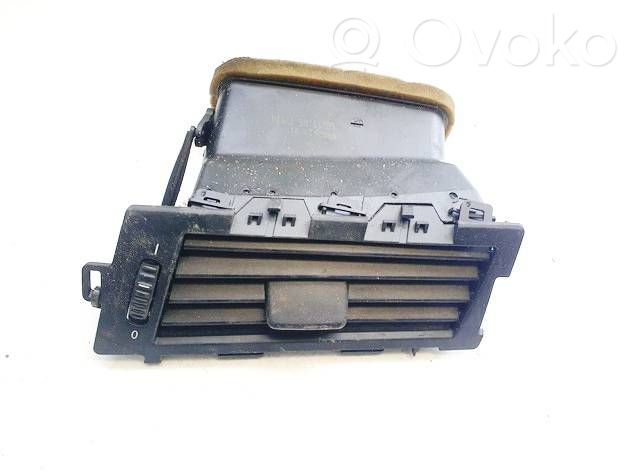 Rejilla de ventilación central del panel   14121810,14226910732,14121810,14226910732