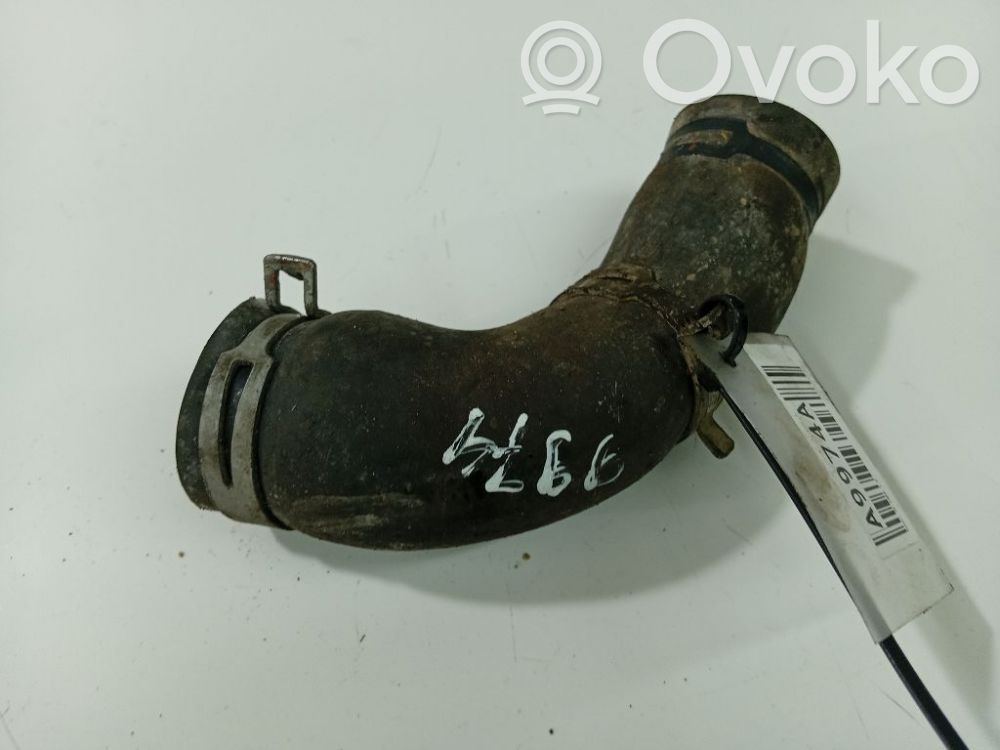 Engine coolant pipe/hose