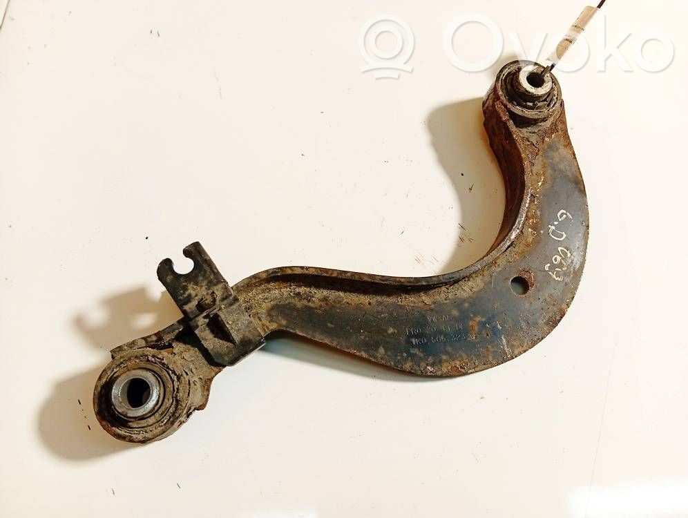Volkswagen PASSAT B7 Basculă superioară spate 