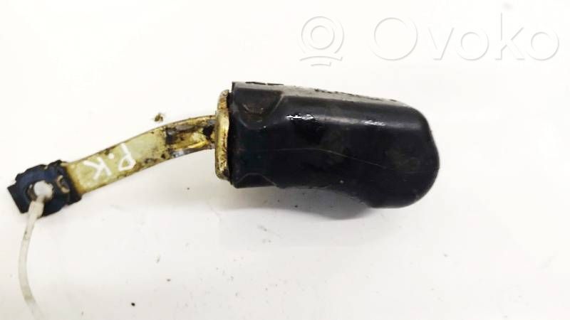 Etuoven pidätin   7M0837323VX,7M0837323VX