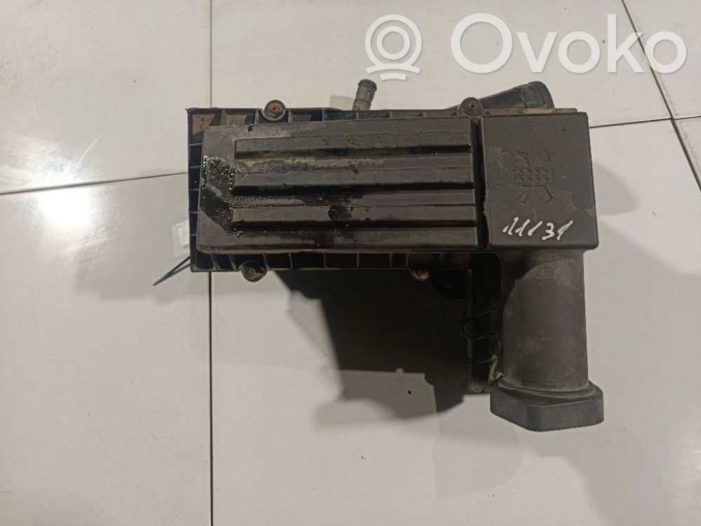 Volkswagen Golf V Cutie filtru aer 