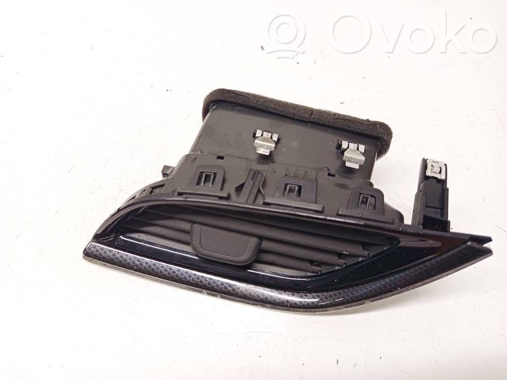 Opel Insignia B Rejilla de ventilación central del panel 