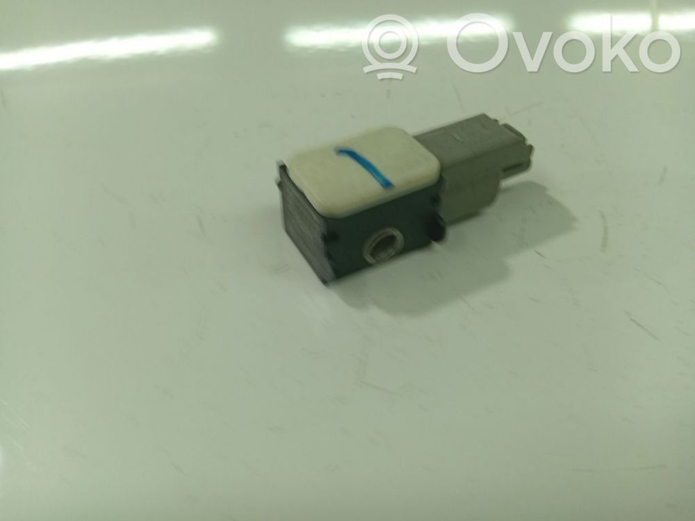 Ford Mondeo MK IV Czujnik uderzenia Airbag 
