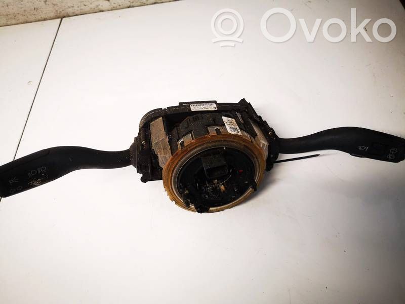 Audi A4 S4 B7 8E 8H Leva/interruttore dell’indicatore di direzione e tergicristallo 