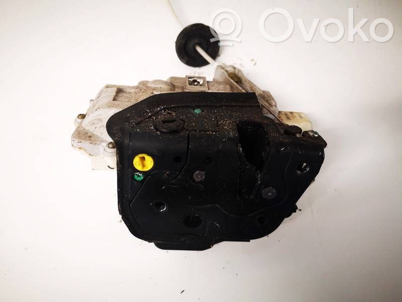 Audi A4 S4 B7 8E 8H Serratura portiera posteriore