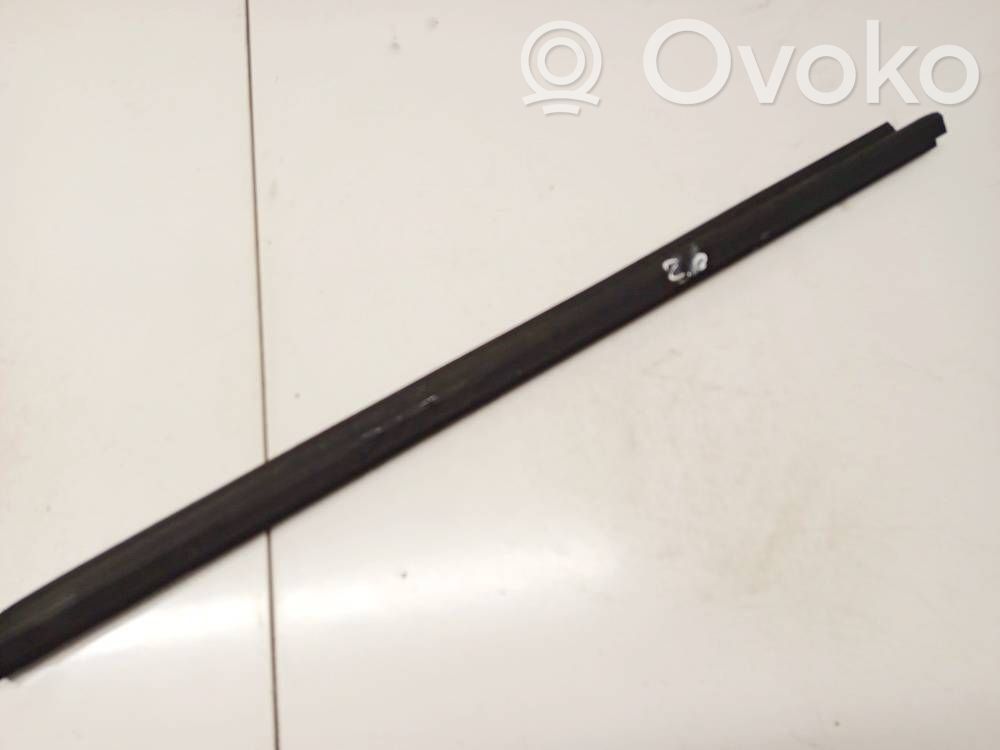 Opel Insignia B Ornament geam ușă spate