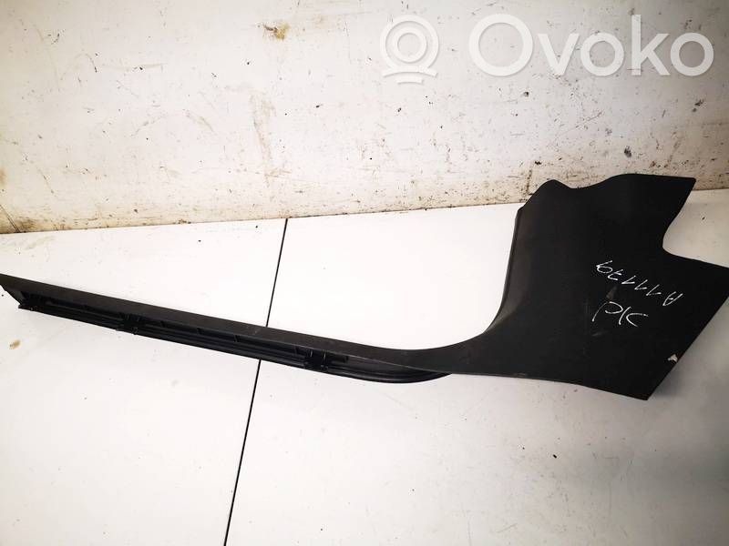 Mercedes-Benz A W176 Copertura del rivestimento del sottoporta anteriore