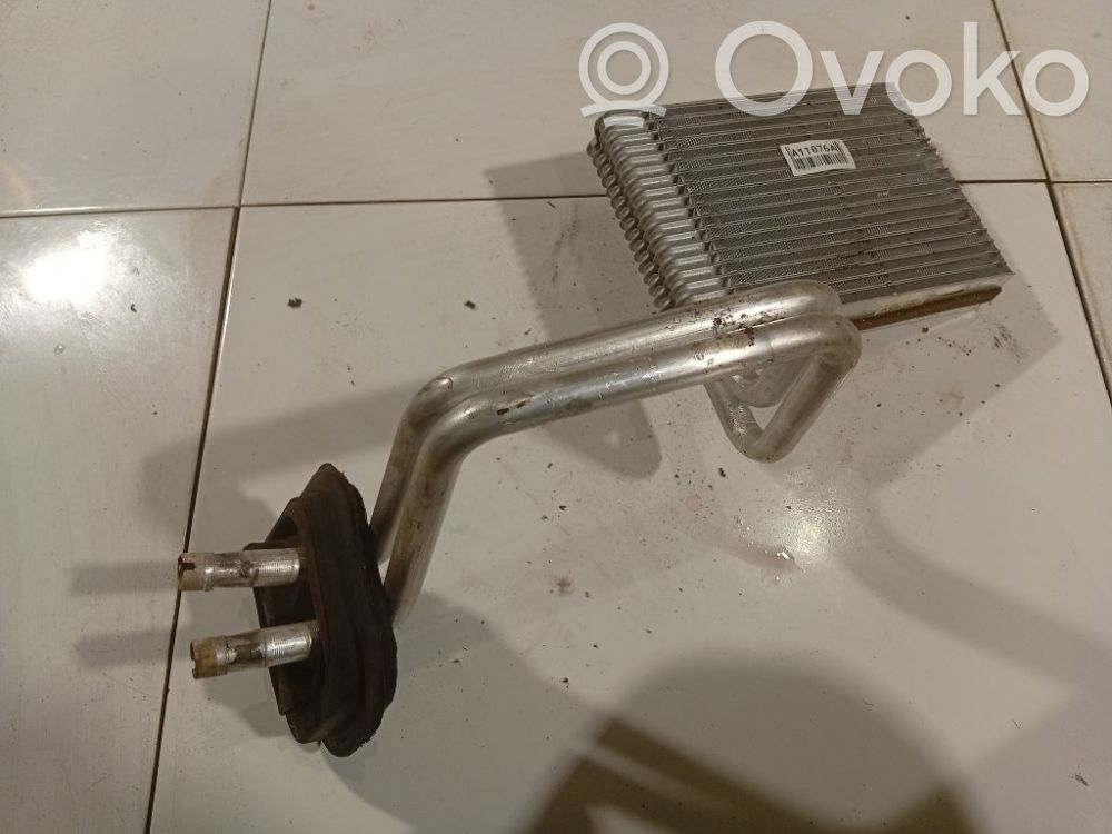 Radiator aerotermă