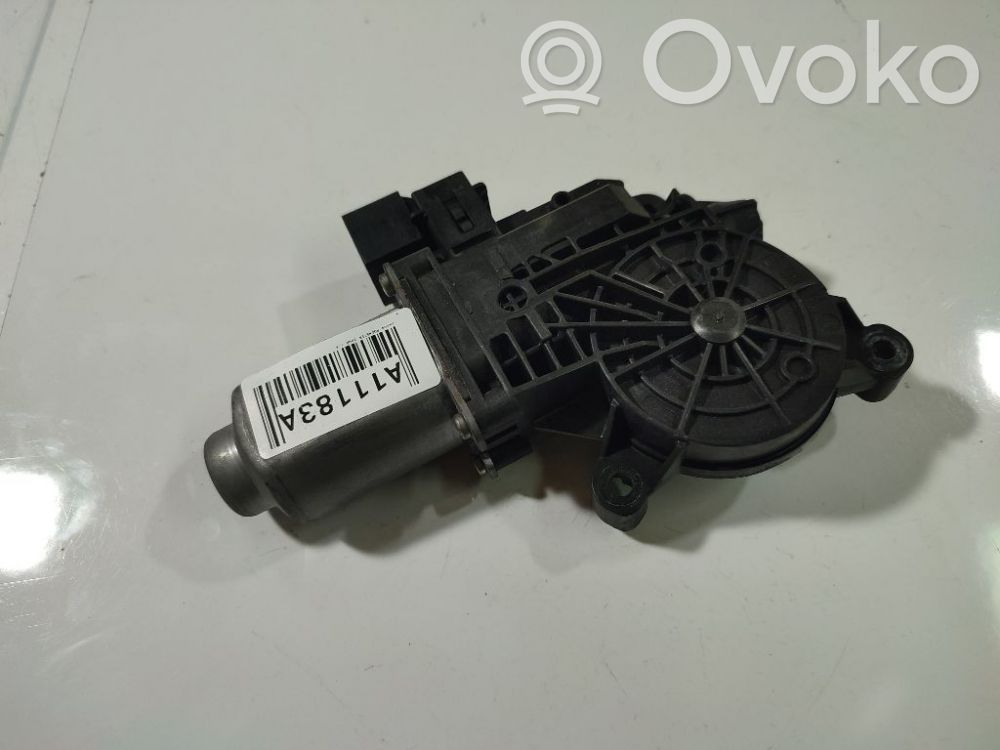 Skoda Roomster (5J) Silnik regulatora szyby drzwi przednich 