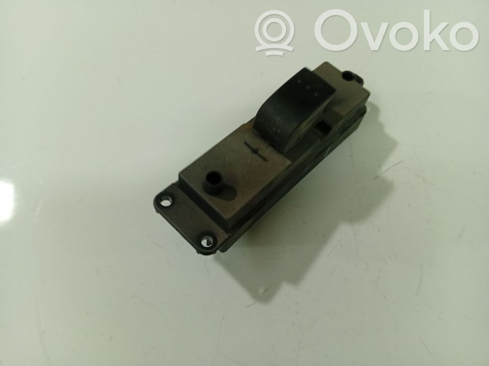 Mazda 3 I Interruptor del elevalunas eléctrico 
