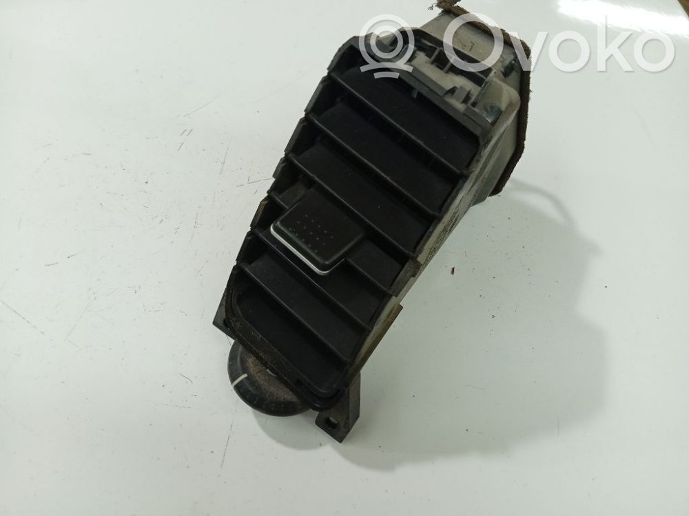Grille d'aération centrale   A1007035,A1007035,A1007035