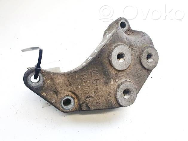 Opel Corsa D Engine mounting bracket 