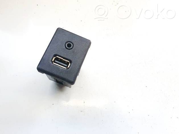 Enchufe conector USB   P20868798,NAL1120209F5,NAL1120209F5,P20868798