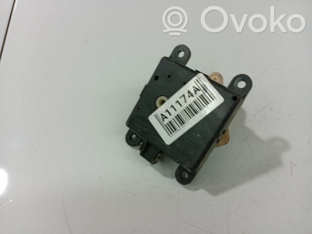 Nissan Primera Moteur / actionneur de volet de climatisation