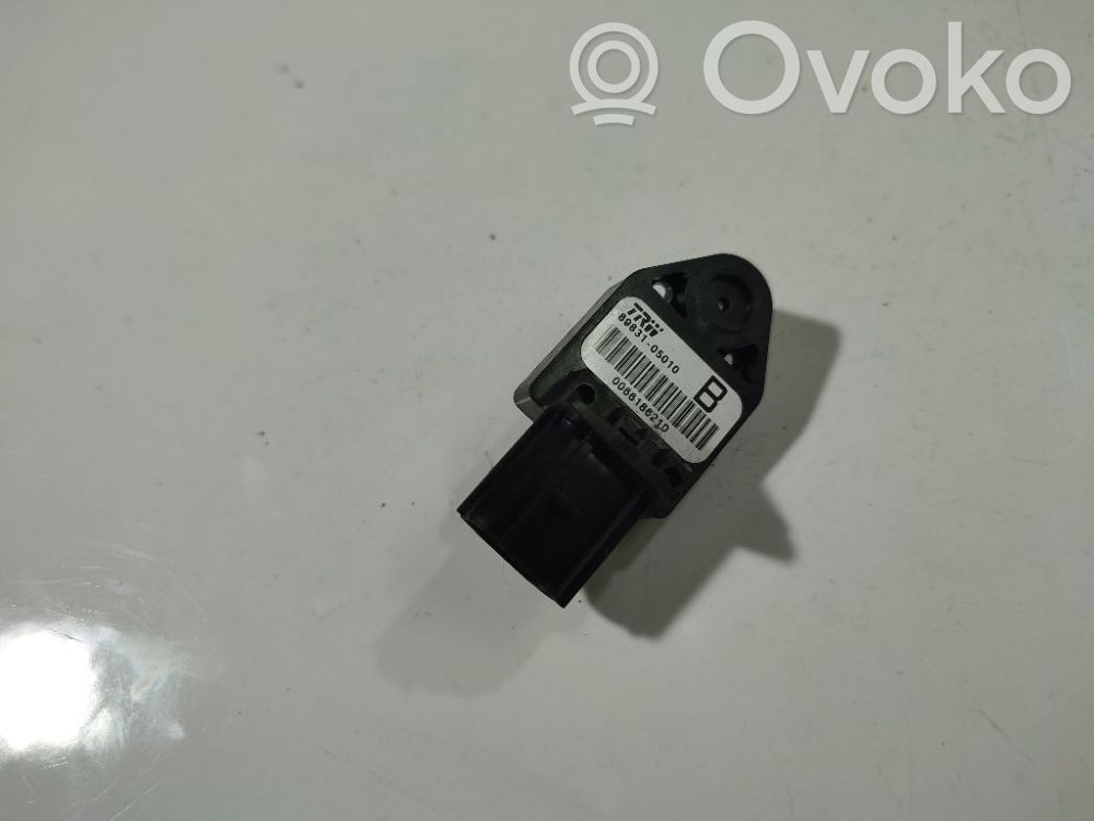 Toyota Corolla Verso AR10 Capteur de collision / impact de déploiement d'airbag 