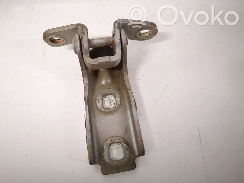 Charnière supérieure de porte avant