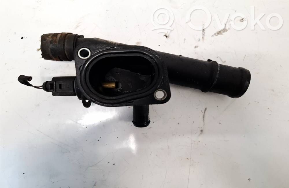 Volkswagen Golf V Tubo flessibile del liquido di raffreddamento del motore 
