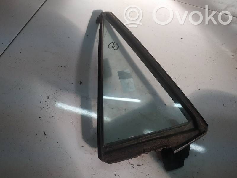 Ventanilla de ventilación de la puerta trasera   AS2,AS2