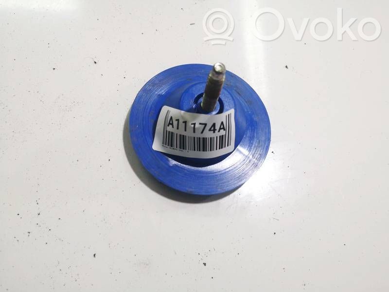 Nissan Primera Șurub fixare roată de rezervă 