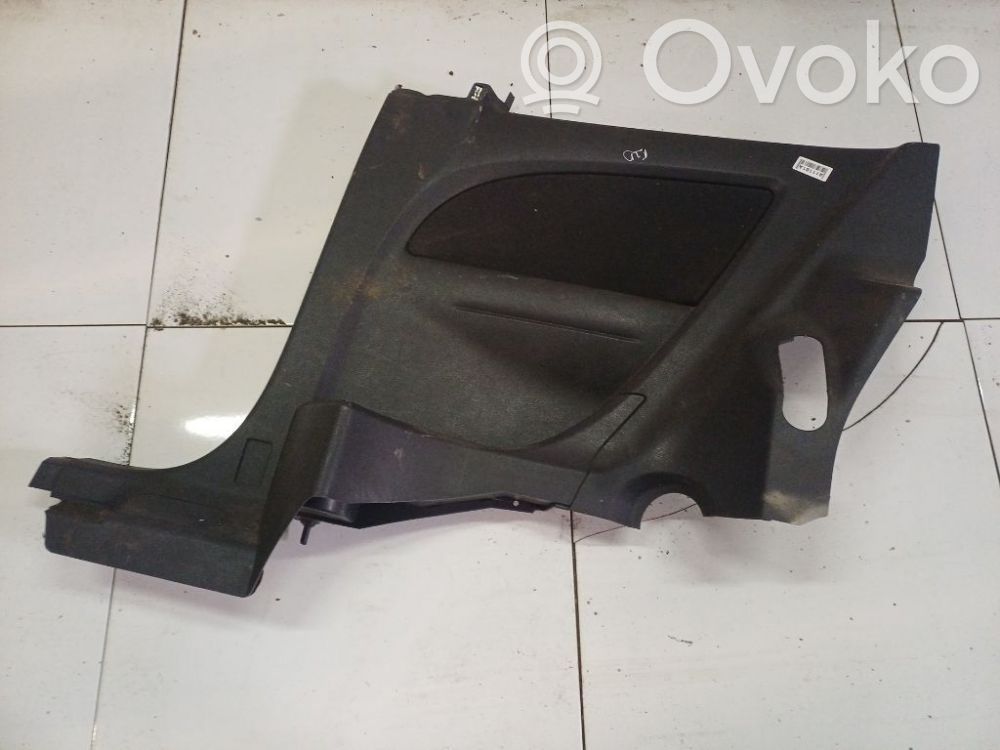 Opel Corsa D Apšuvums aizmugurējām durvīm 