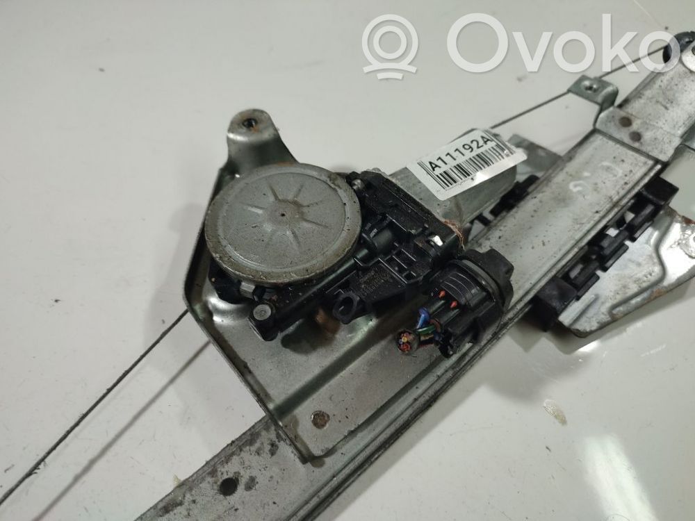 Mitsubishi Grandis Motorino alzacristalli della portiera anteriore