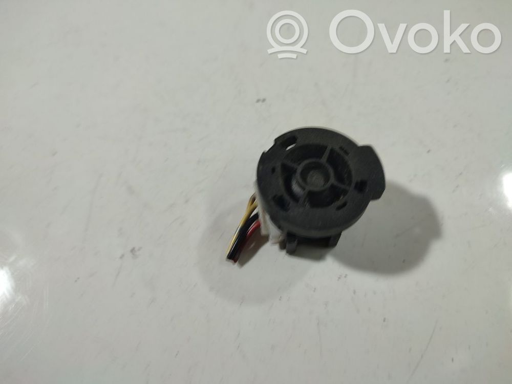 Toyota Avensis T250 Altoparlante portiera anteriore