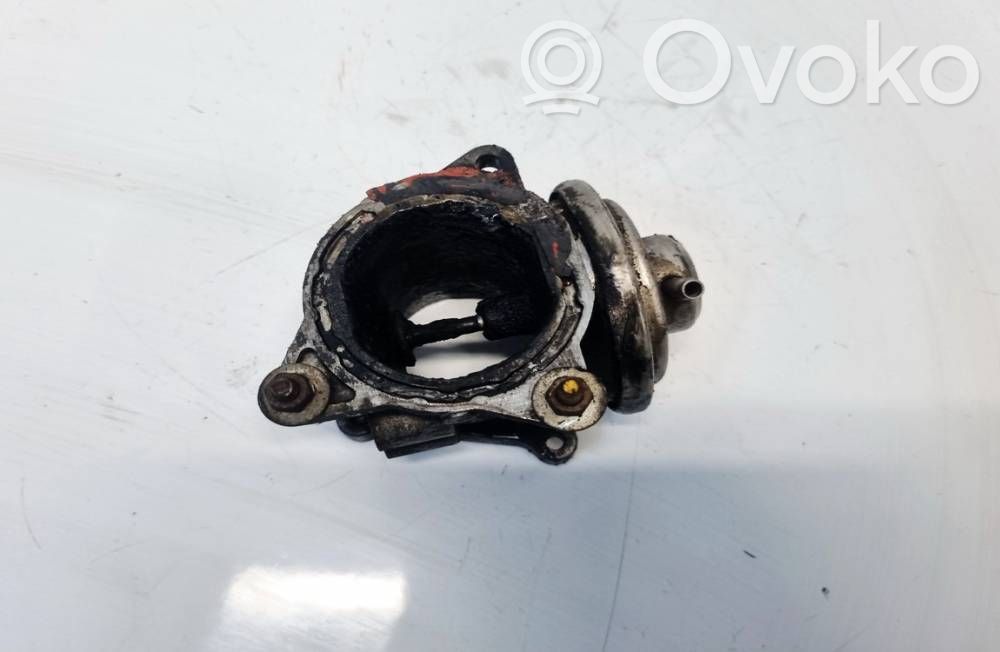Volkswagen Touran I Soupape vanne EGR