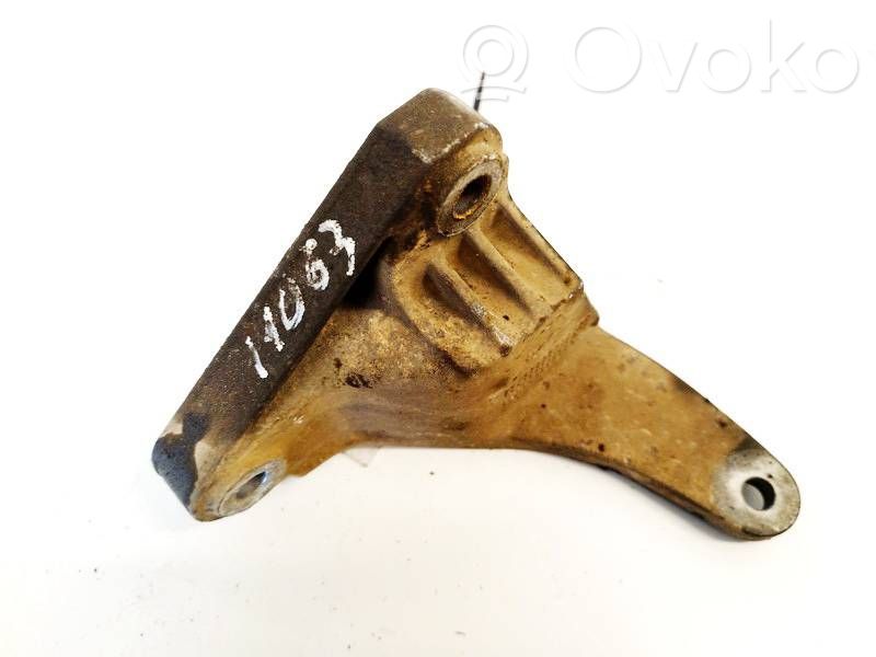 Engine mounting bracket   1S716P093AB,1S716P093AB
