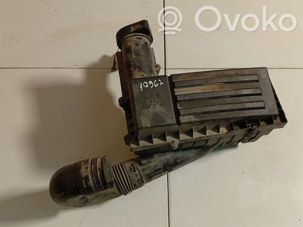 Skoda Octavia Mk2 (1Z) Obudowa filtra powietrza 