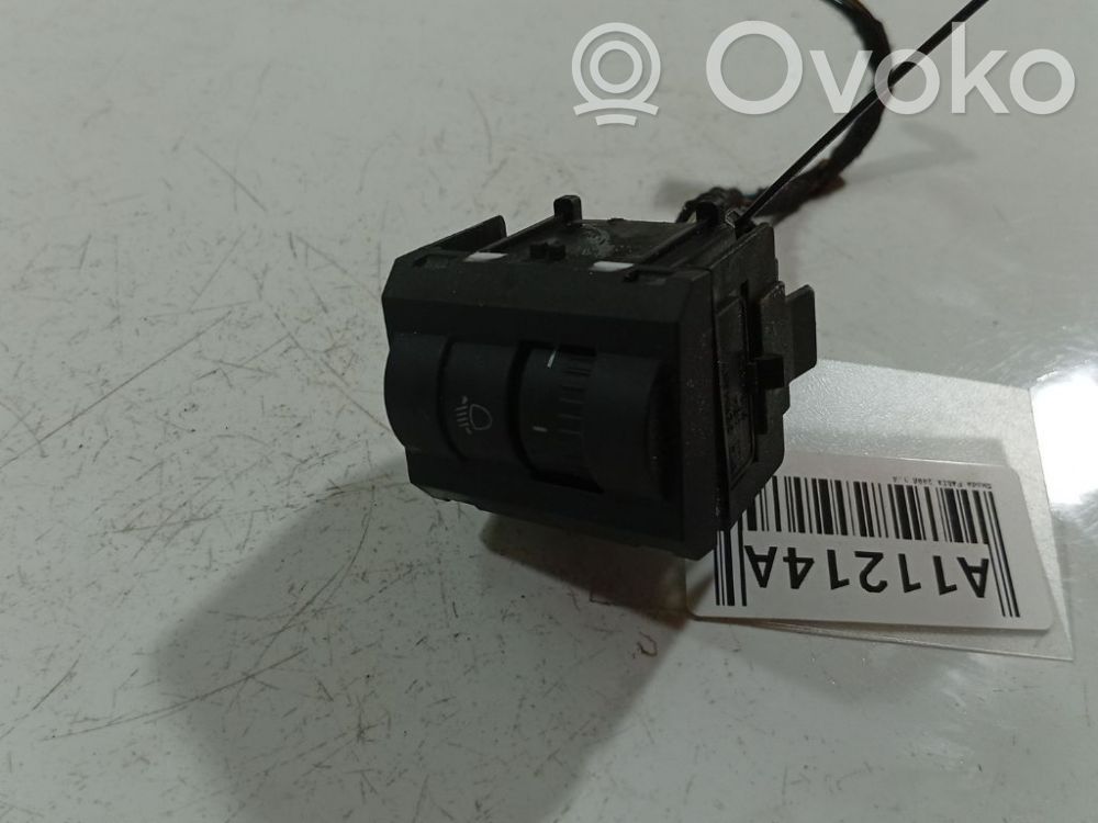 Skoda Fabia Mk2 (5J) Comutator control nivel faruri 